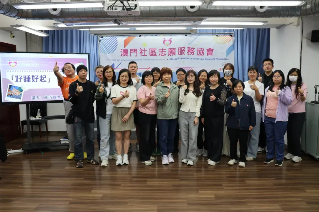 1785309853378772.jpg imgi_7_640.jpg